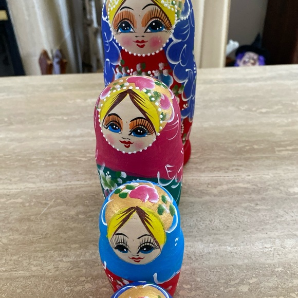 Russian doll Matreshka Wooden Hand Painted - Picture 7 of 10